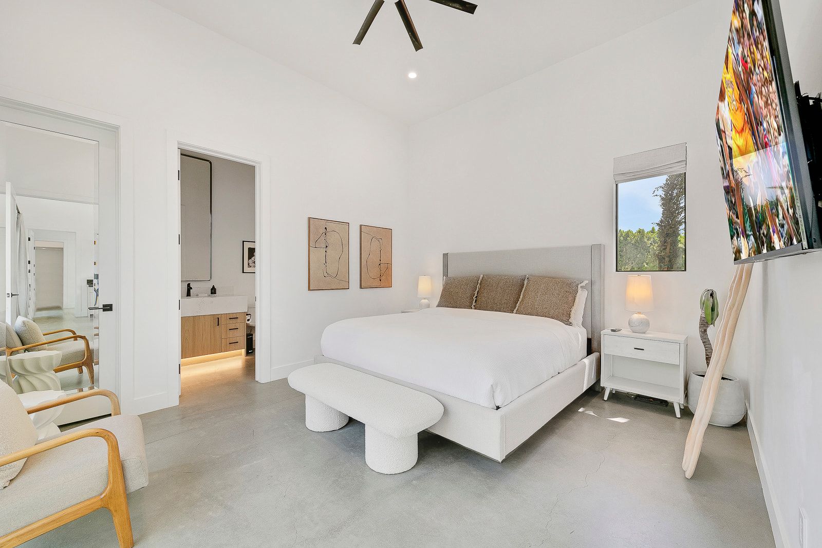 Bedroom suite and bath at Cache Estate