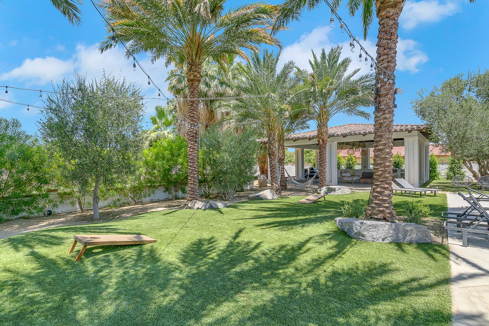 Grounds and amenities at Cache Estate
